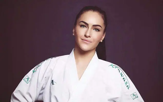 Léa Avazeri
