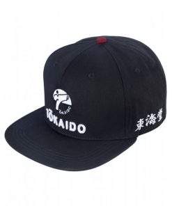 casquette-snapback-tokaido-noir-et-rouge