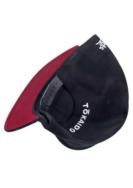 casquette-snapback-tokaido-noir-rouge