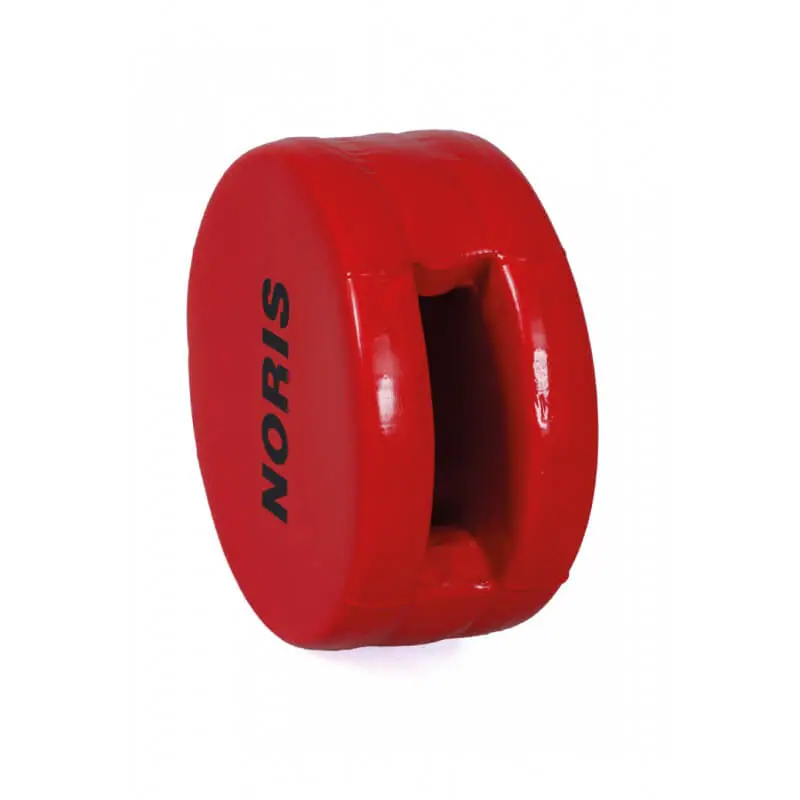 cible-main-de-karate-enfant-rouge