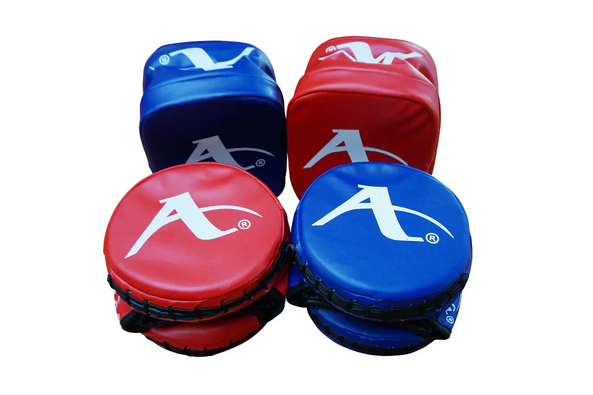 gant-de-precision-arawaza-focus-pour-karate-ronds