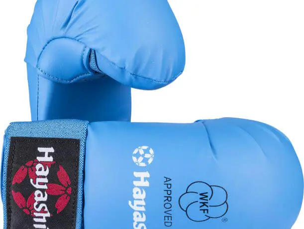 Gants de Karate Tsuki Hayashi bleus ou rouges - WKF 3 Gants de Karate Tsuki Hayashi