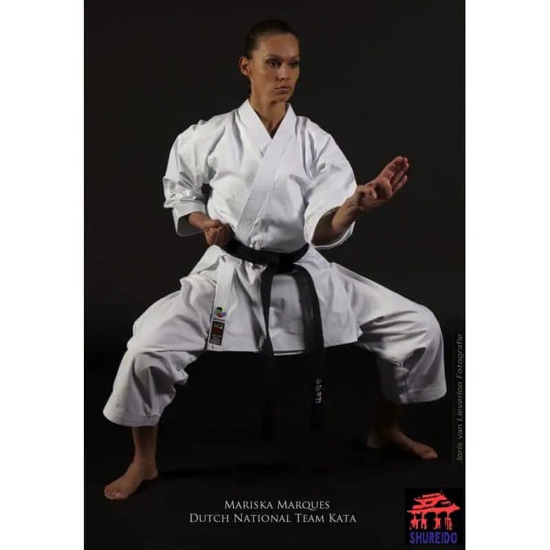 Kimono de Karate Shureido New Wave 3 7 kimono-karate-gi-shureido-new-wave-3-shiko-dachi-wkf-approved-mariska-marques