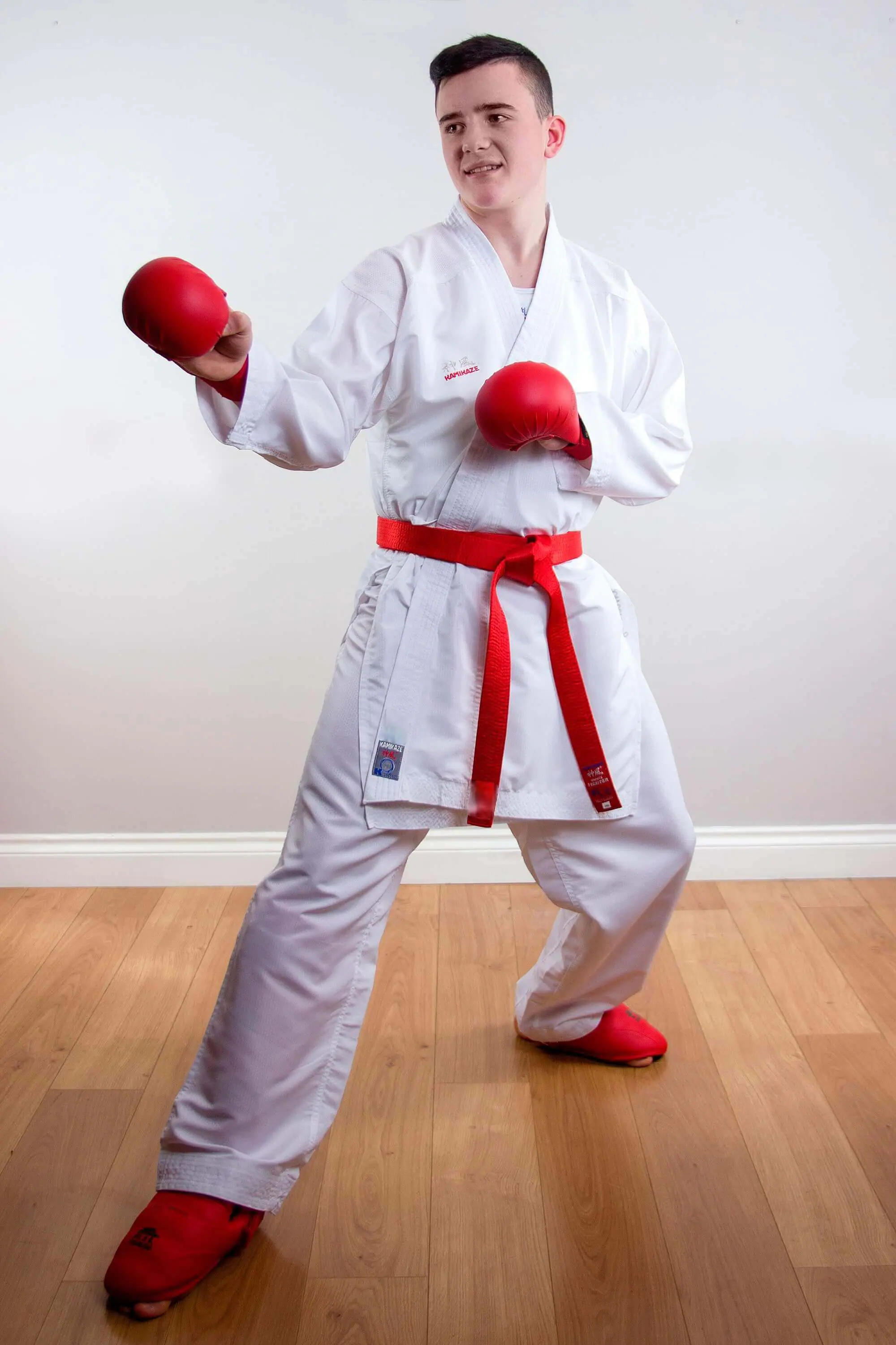 kimono-karategi-k-one-kumite-wkf-kamikaze-kokutsu-dachi
