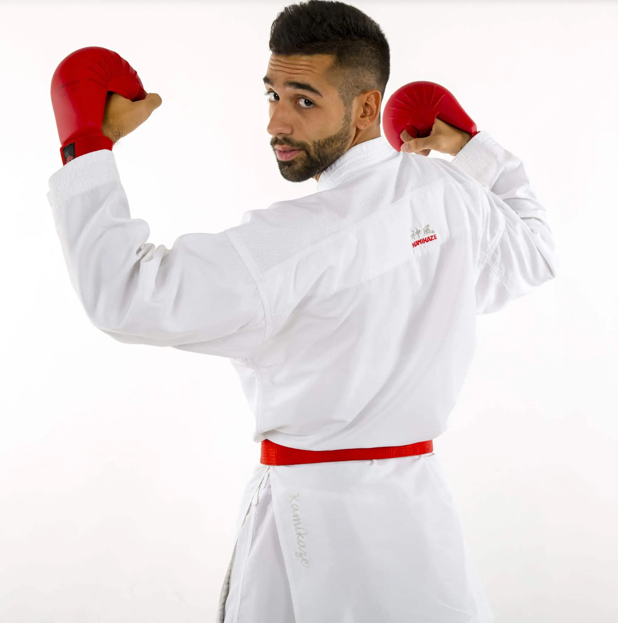 kimono-karategi-k-one-kumite-wkf-kamikaze-raul-cuerva-broderie-dos