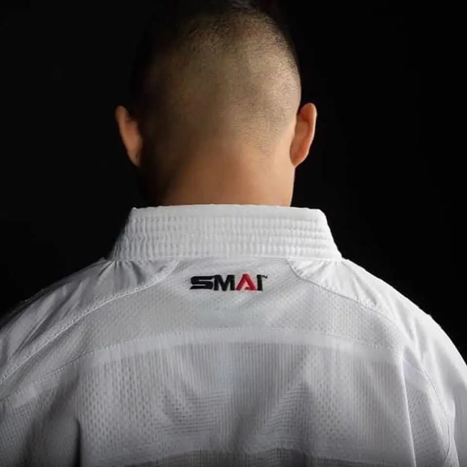 Kimono kumité Inazuma Smai - WKF 5 kimono-kumite-inazuma-smai-wkf-nuque