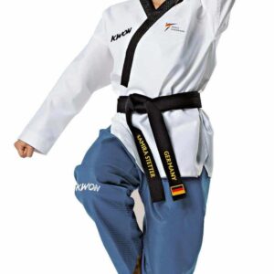 Kimono KWON Dames pour Taekwondo/Poomsae - WT reconnu
