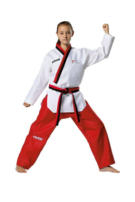 kimono-taekwondo-poomsae-filles-wt-reconnu-kwon