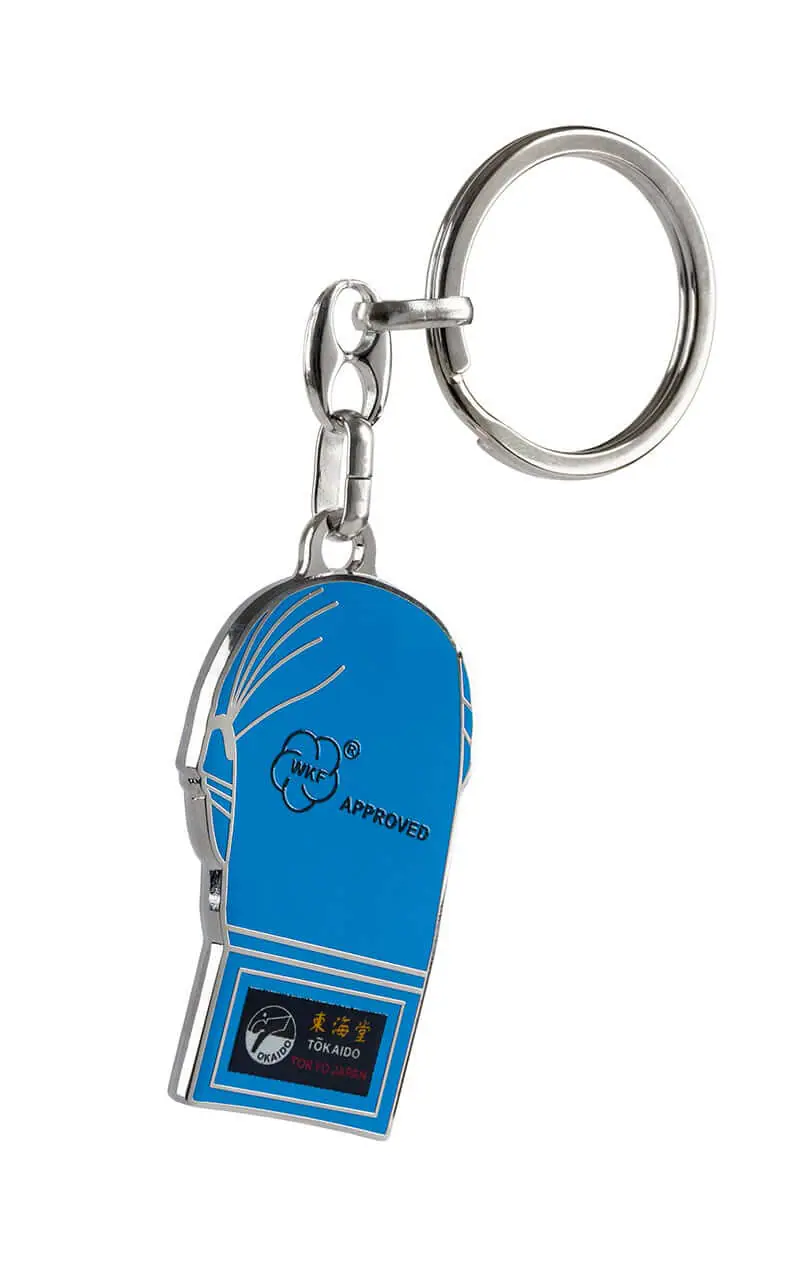 porte-cle-metallique-karate-tokaido-rouge-bleu-sur-karate-gi-face-bleu