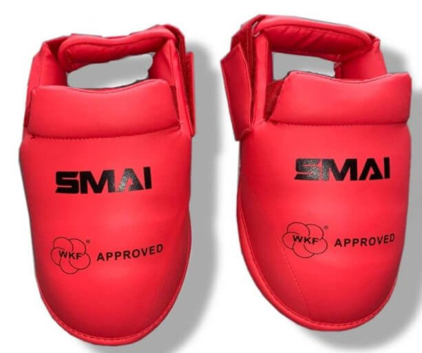 protege-pieds-karate-smai-wkf-rouge