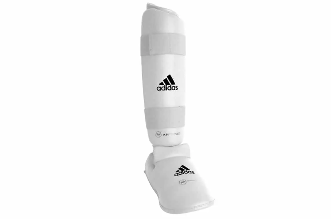 Protège tibia et pieds de Karate Adidas - blanc - WKF 4 protege-tibias-protege-pieds-amovible-adidas-66135d-blanc