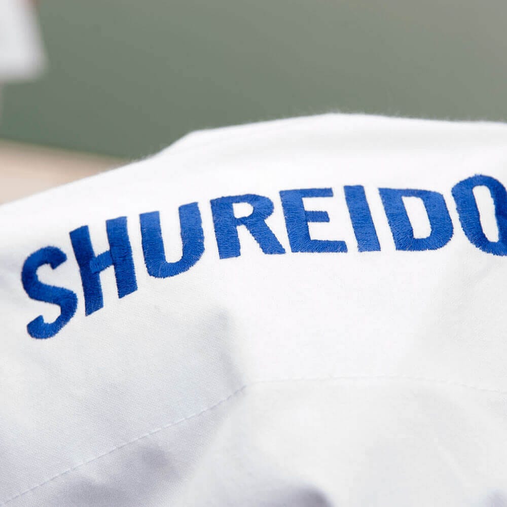 Veste Kimono Shureido New Wave 3 avec broderie - WKF 8 veste-kimono-shureido-bleu-new-wave-3-avec-broderie-wkf